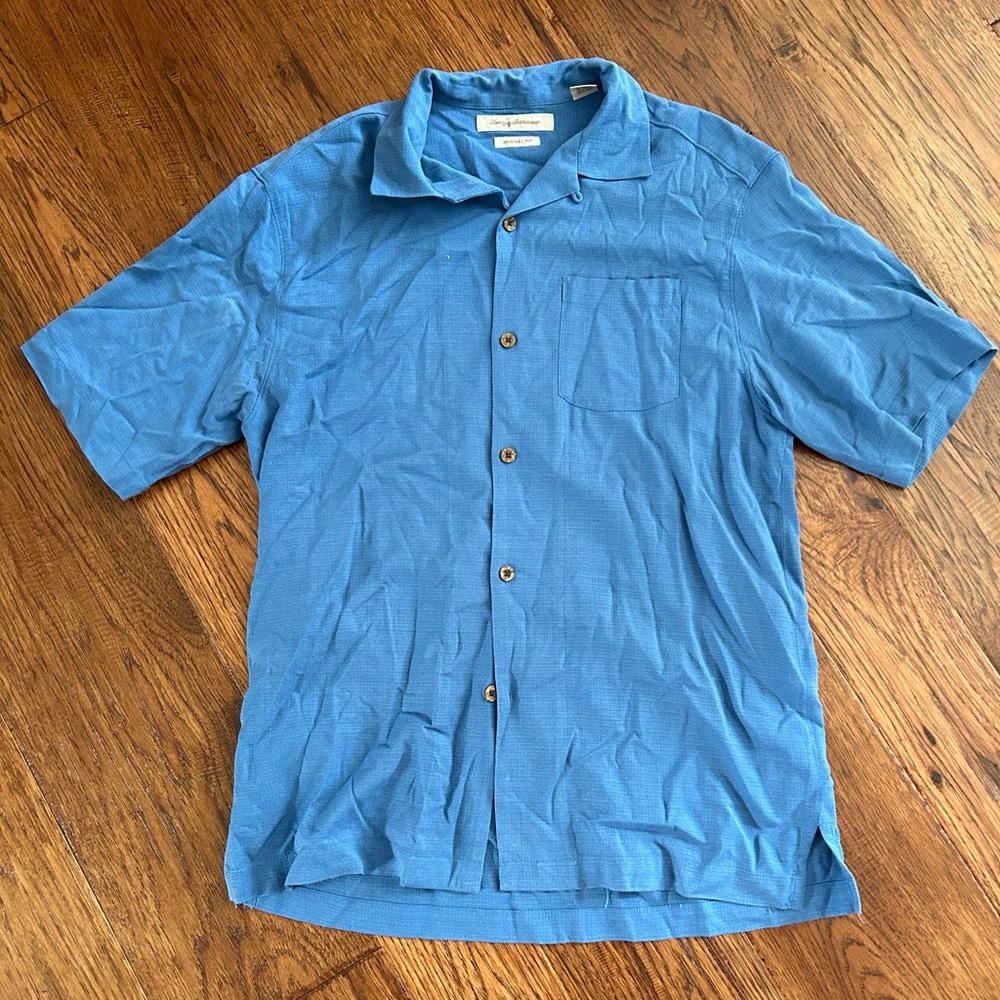 Tommy Bahama Camp Shirt - Button Down - 100% Silk Blue Size M